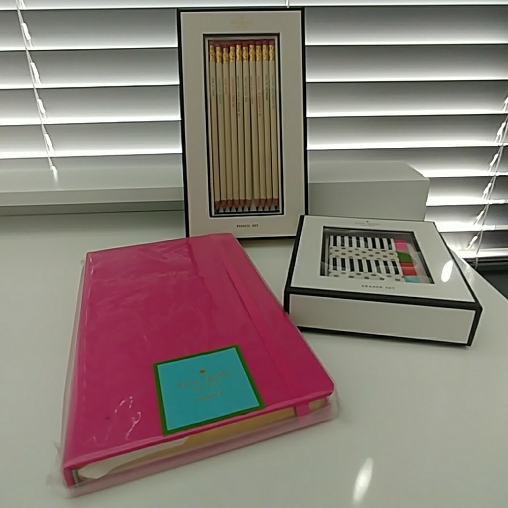 NWT & NIB kate spade notebook set - Picture 1 of 4
